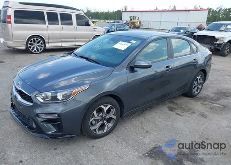 2021 Kia Forte Lxs из США, поврежденный, VIN 3KPF24AD6ME371772